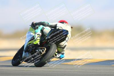 media/Jan-10-2025-CVMA Friday Practice (Fri) [[489e0da257]]/Group 4 and Trackday/Session 4 (Turn 16)/